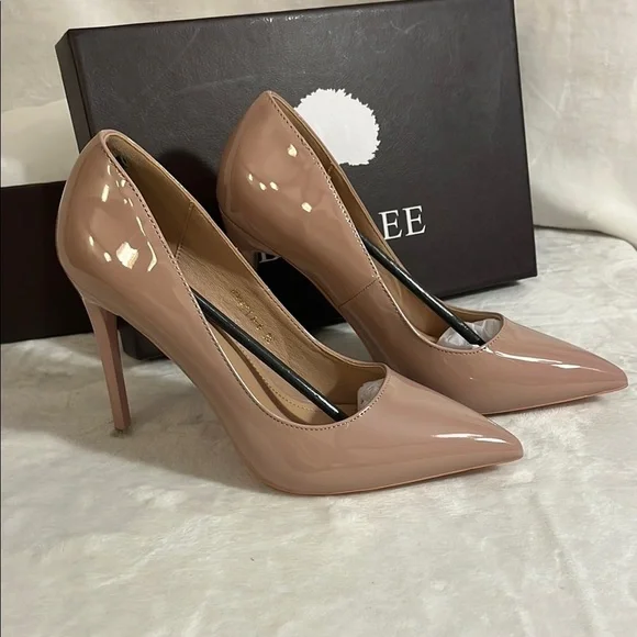 NWOT Blush Stiletto Heels with Glossy Finish and Pointed Toe - Picture 8 of 8